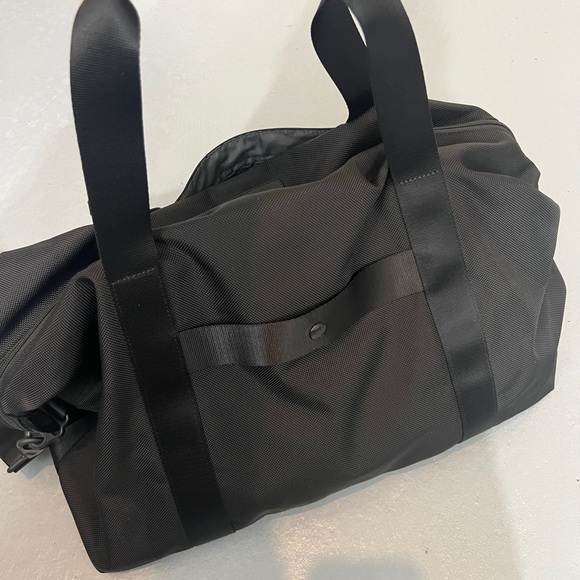 Tumi Alpha Corporate Weekender Travel Duffle Duffel Bag Nylon Black - Picture 4 of 15